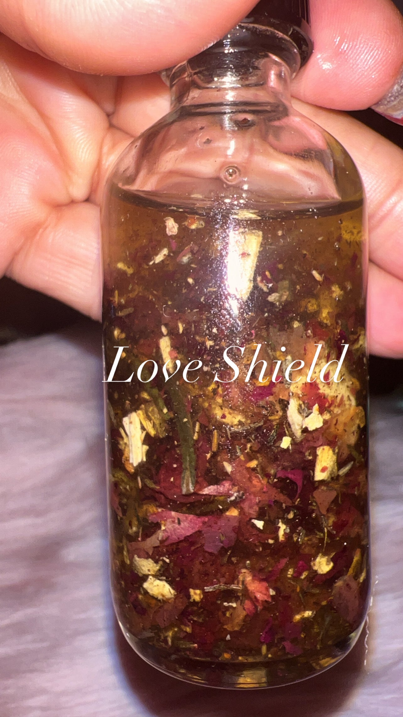 Love Shield Oil – Protection, Peace & Devotion